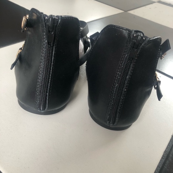 2/$40⚡️ NWT Black ‘Elettra’ Flat Sandals - Picture 4 of 8